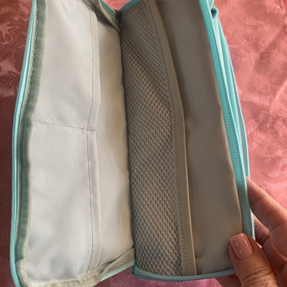 Angoo Set of 2 Pencil Cases - Blue and Green
